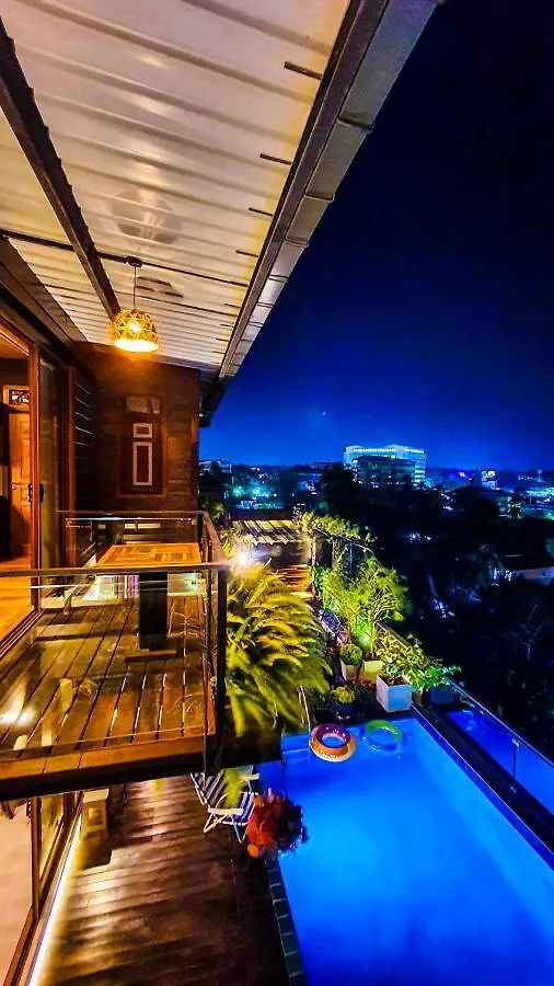 Penton45 - Luxury Penthouse Apartment Negombo