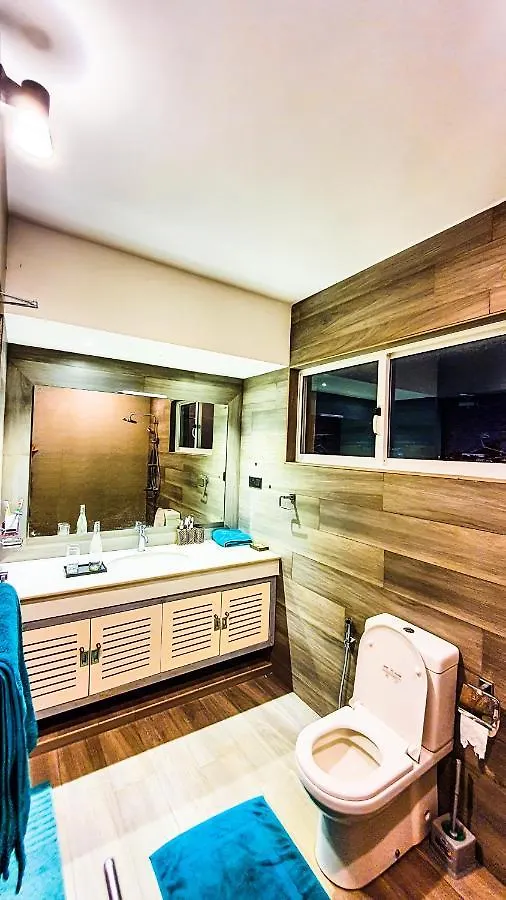 Penton45 - Luxury Penthouse Apartment Negombo